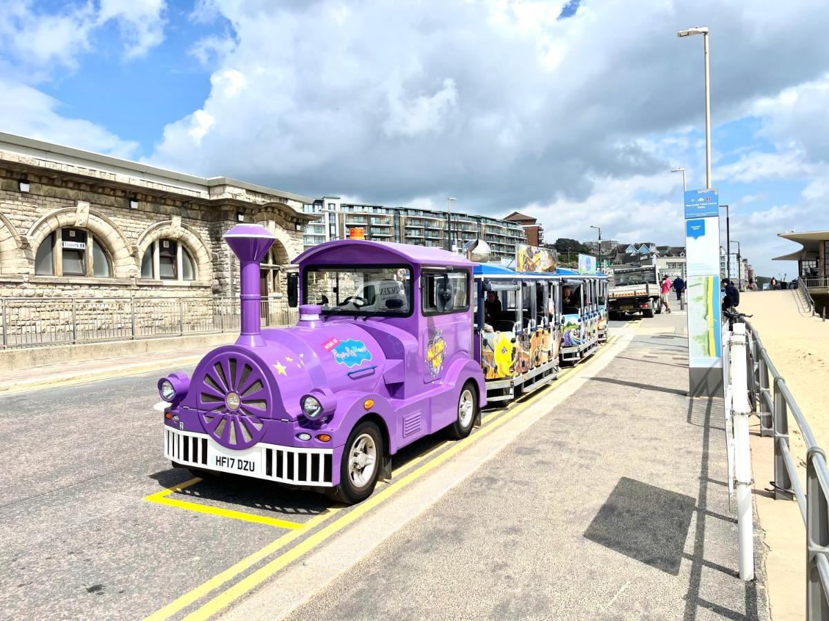 Sea View Family Stay By Beach Gym & Parking ボーンマス エクステリア 写真