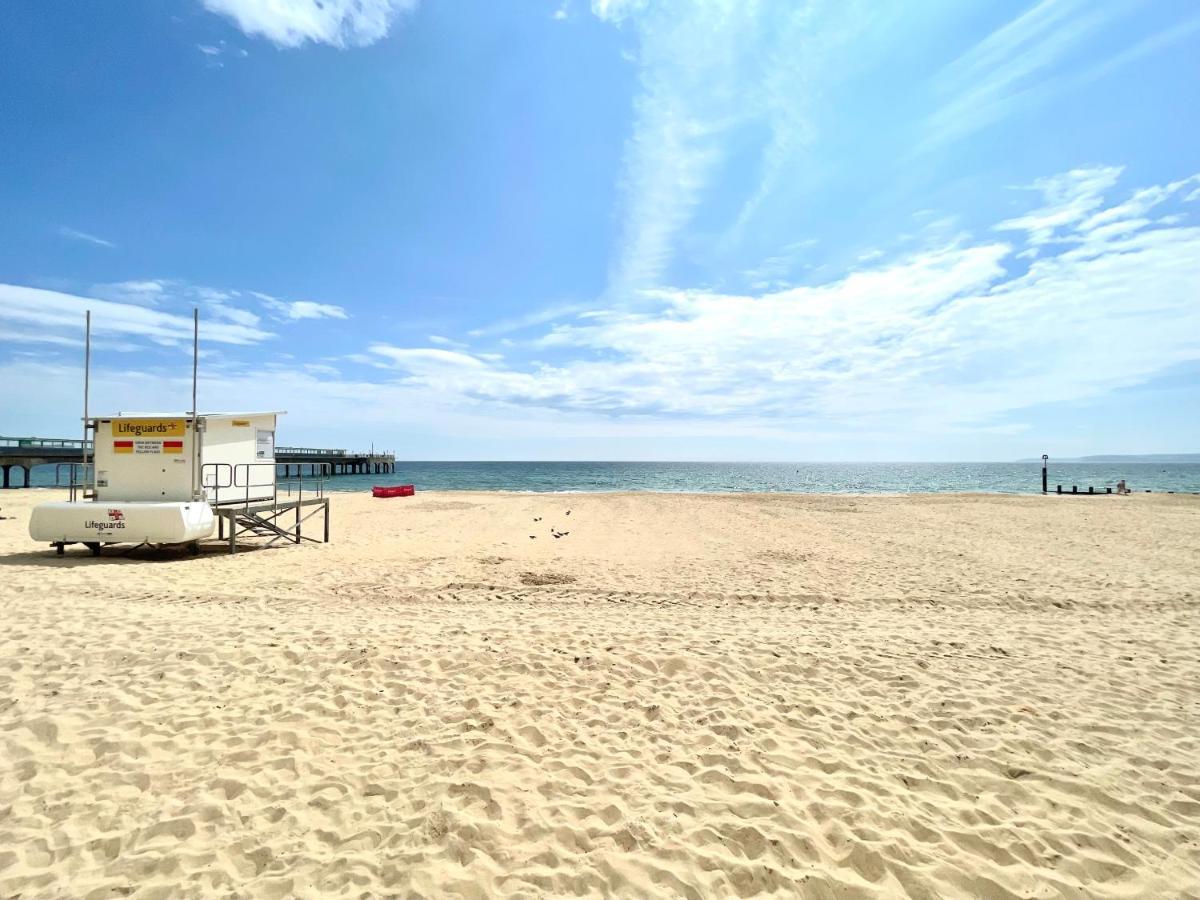Sea View Family Stay By Beach Gym & Parking ボーンマス エクステリア 写真