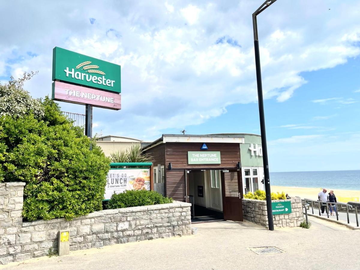Sea View Family Stay By Beach Gym & Parking ボーンマス エクステリア 写真